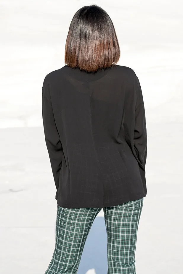 Queencii  Cora Lightweight Wrap Shirt Black