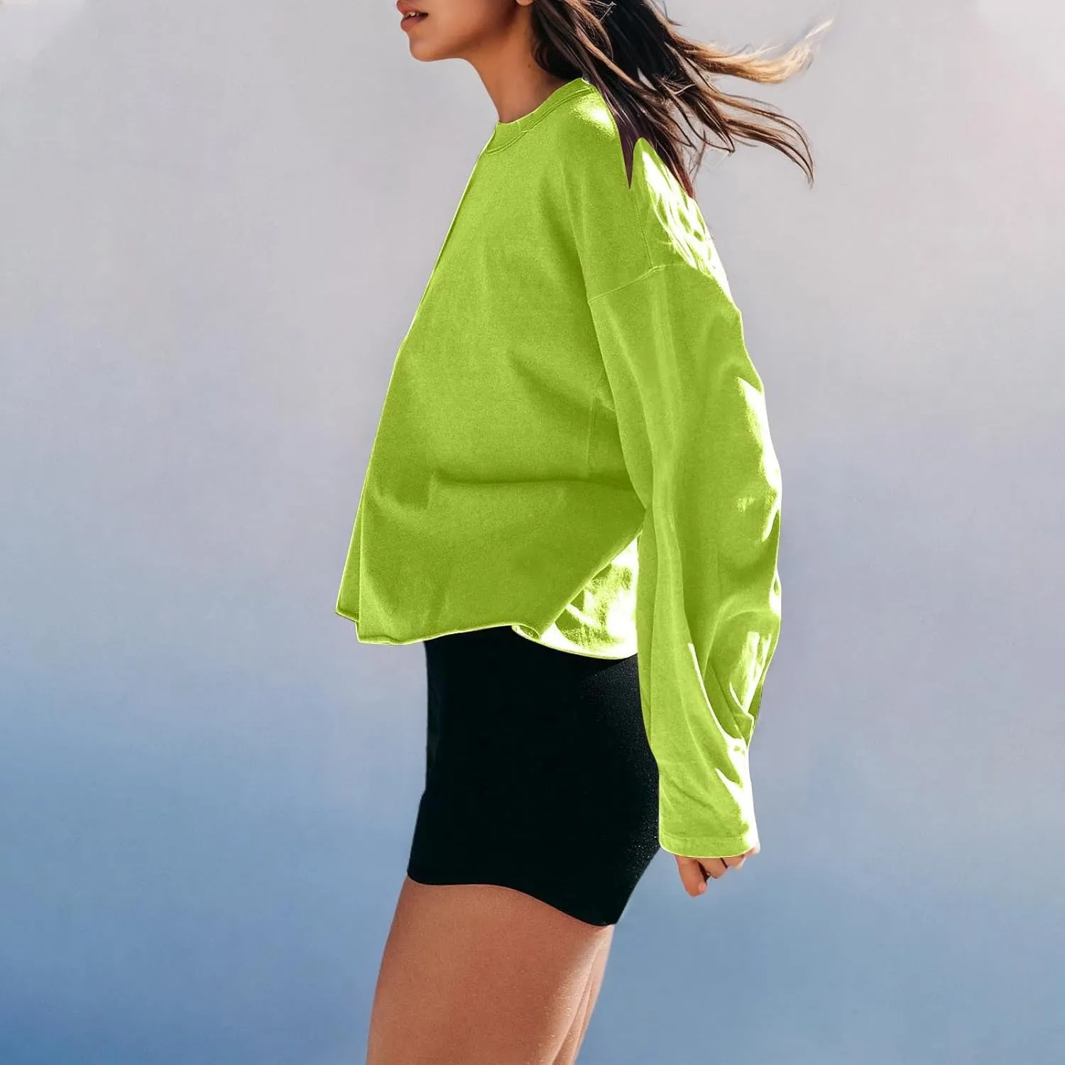 Womens Cropped Sweatshirts 2024 Fall Fashion Clothes Teen Girl Long Sleeve Oversized Crewneck Crop Pullover Tops